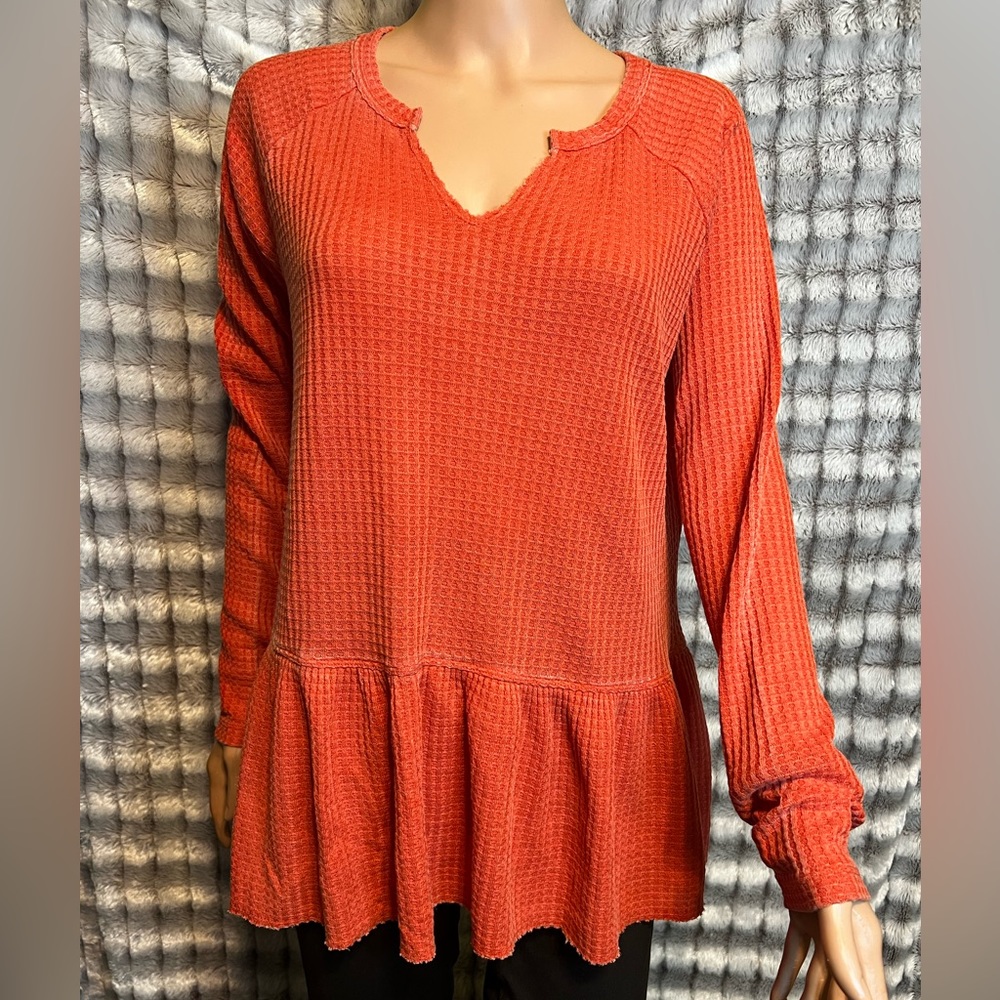 TIME AND TRU Relaxed Fit Long Sleeve Thermal Peplum Unique Neck (Orange) (L)